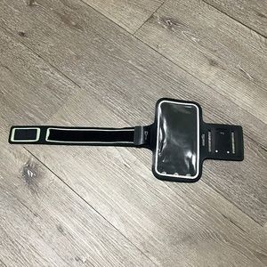Smarttle Running/Sport Armband Phone Holder